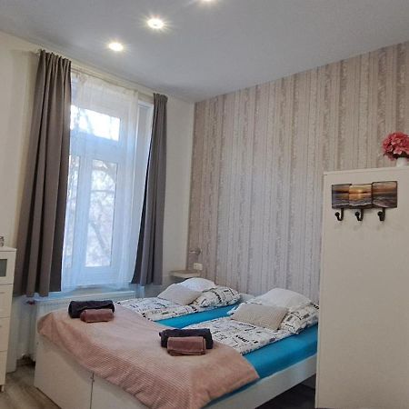 Pompar Belvarosi Apartman Seghedin Exterior foto